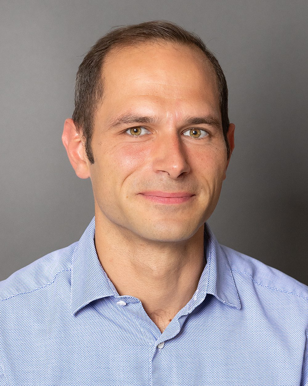 Portrait de Vincent Dutot, associé asset manager OPENN